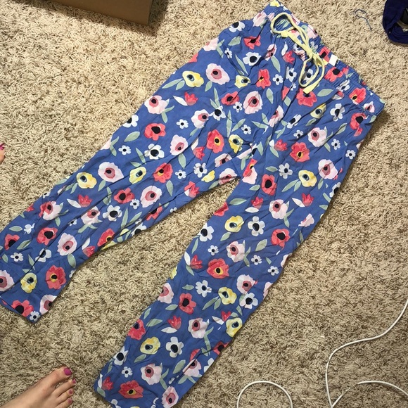 Target pajama pants with drawstring and flowers - Picture 1 of 6